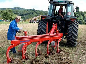 Visiteurs à la démonstration des machines