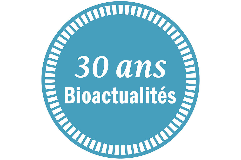 Bouton bleu avec l'inscription "30 ans Bioactualités"