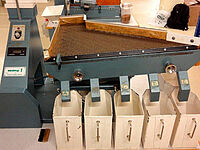 Machine servant à séparer de petites semences.