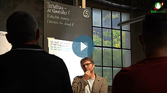 Foto de l'atelier de la journée climat avec boutton pour démarrer le film